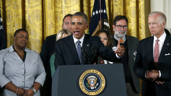 US President Barack Obama announces steps the administration is taking to reduce gun violence while delivering a statement in the East Room of the White House in Washington January 5, 2016. - Sputnik International