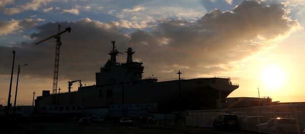 A Mistral-class warships dock at Saint-Nazaire harbor. A Mistral-class warships dock at Saint-Nazaire harbor. - Sputnik International