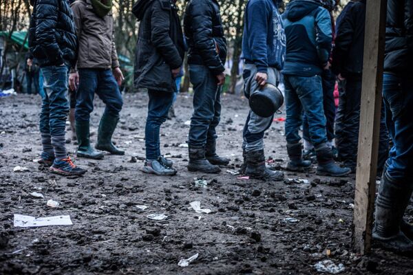 And still between 50 and 100 new refugees are arriving every day, putting a further strain on the camp's limited resources. And still between 50 and 100 new refugees are arriving every day, putting a further strain on the camp's limited resources. - Sputnik International