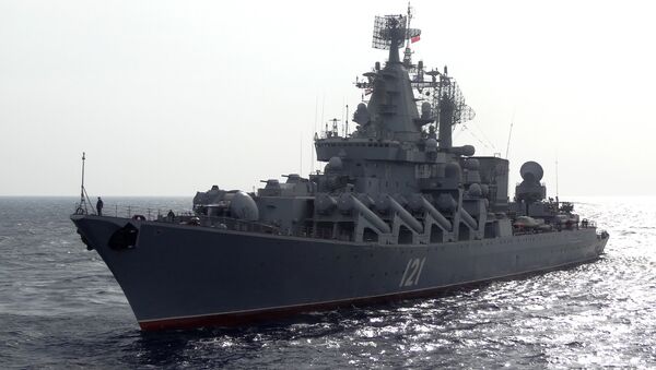 The Russian missile cruiser Moskva patrols in the Mediterranean Sea, off the coast of Syria, on December 17, 2015 - Sputnik International