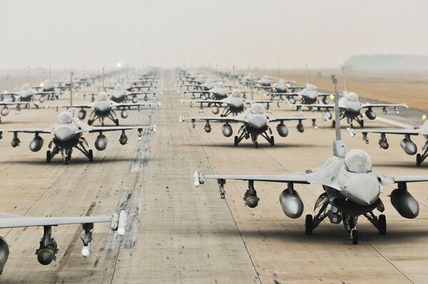 F-16 Fighting Falcons from the 35th and 80th Fighter Squadrons of the 8th Fighter Wing, Kunsan Air Base, Republic of Korea F-16 Fighting Falcons from the 35th and 80th Fighter Squadrons of the 8th Fighter Wing, Kunsan Air Base, Republic of Korea - Sputnik International