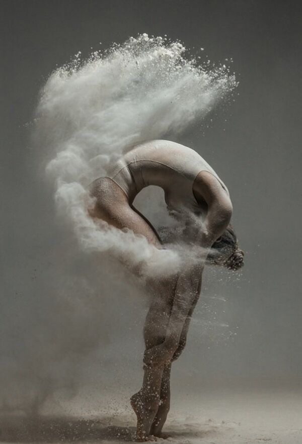 Dirty Dancing: Explosive Portaits of Movement - Sputnik International