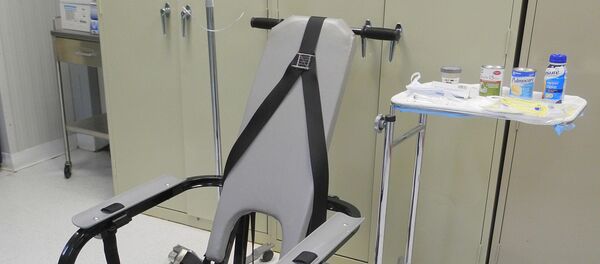 Liquid food supplements force fed to hunger strikers and the feeding chair are seen in Guantanamo Bay, Cuba - Sputnik International