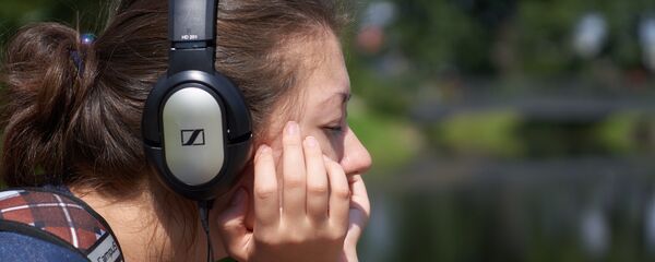 Turns out that not only our mood can affect our voice, but also the other way round - our voice can change our mood as well, according to researchers from a French institute. Turns out that not only our mood can affect our voice, but also the other way round - our voice can change our mood as well, according to researchers from a French institute. - Sputnik International