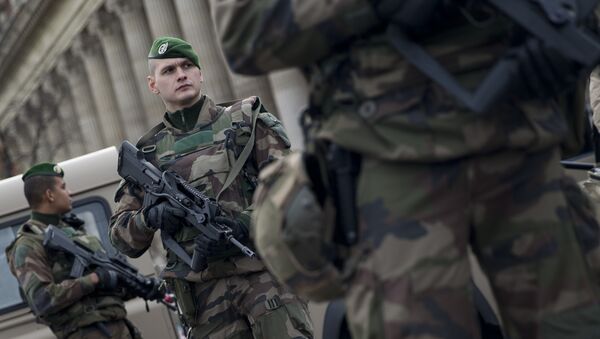 French soldiers patrol - Sputnik International
