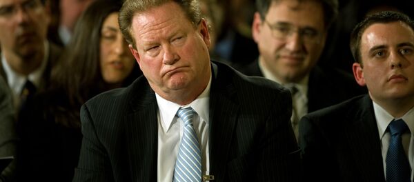 Liberal radio talk show host Ed Shultz listens with other reporters as US President Barack Obama conducts his second prime time press conference since coming into office in the East Room of the White House on March 24, 2009 in Washington. - Sputnik International