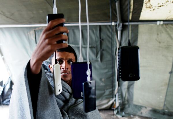 This is the first crisis in the history of humanity where mobile Internet is playing a key role, Pohjavirta told Sputnik. - Sputnik International