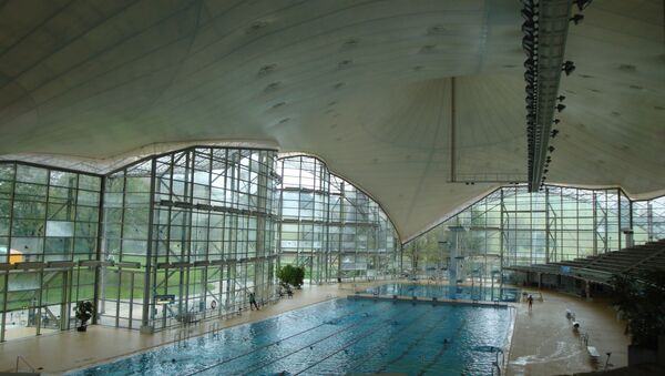 A public pool. - Sputnik International