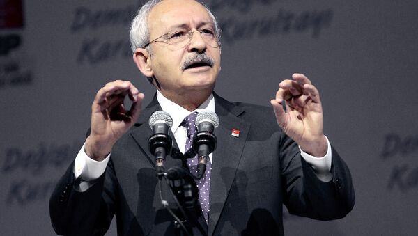 Leader of Turkey's main opposition Republican People's Party (CHP), Kemal Kilicdaroglu delivers a speech during the 35th General Assembly of the party at Ankara Sports Hall in Ankara, on January 16, 2016 - Sputnik International