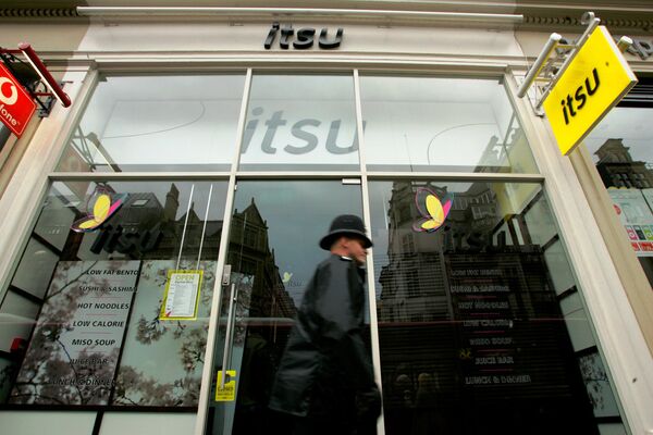 That day, Litvinenko also met Mario Scaramella, a security consultant and academic nuclear expert, in the Itsu sushi bar in Piccadilly, London. That day, Litvinenko also met Mario Scaramella, a security consultant and academic nuclear expert, in the Itsu sushi bar in Piccadilly, London. - Sputnik International