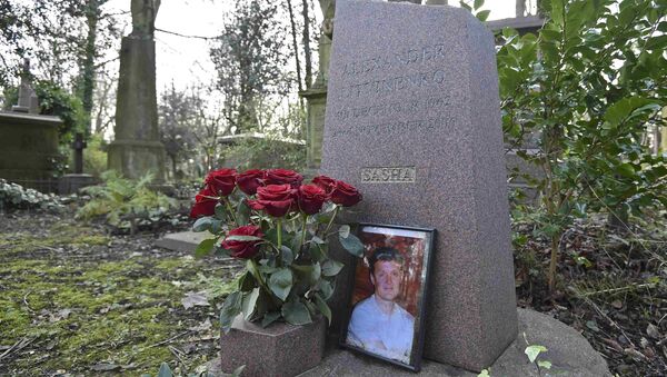 The grave of murdered ex-KGB agent Alexander Litvinenko is seen at Highgate Cemetery in London, Britain - Sputnik International