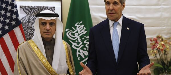 US Secretary of State John Kerry, right, speaks during his meeting with Saudi Arabia's Foreign Minister, Adel al-Jubeir. - Sputnik International