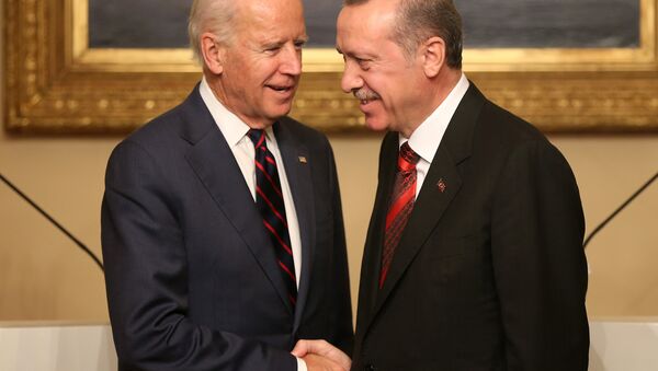 US Vice President Joe Biden, left, and Turkish President Recep Tayyip Erdogan. - Sputnik International