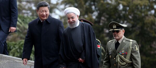 Chinese President Xi Jinping, left, is welcomed by Iranian President Hassan Rouhani during his official arrival ceremony at the Saadabad Palace in Tehran, Iran, Saturday, Jan. 23, 2016. - Sputnik International