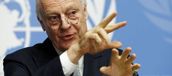 U.N. mediator for Syria Staffan de Mistura gestures during a news conference at the United Nations in Geneva, Switzerland January 25, 2016 - Sputnik International