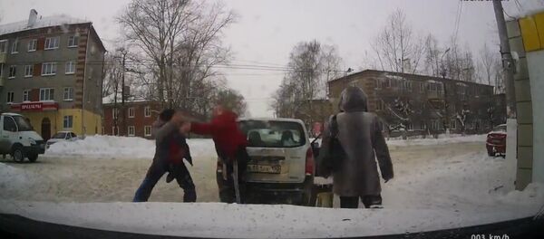 Road Rage Fight With Unexpected Ending - Sputnik International