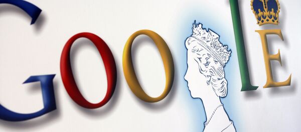A poster with an image of Britain's Queen Elizabeth II incorporated into the Google's logo is pictured at the company UK headquarters, in London - Sputnik International