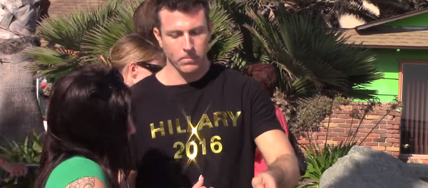 Hillary Clinton/Karl Marx - Sputnik International