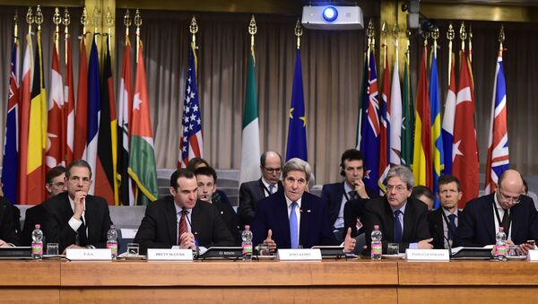 US Secretary of State John Kerry (C) speaks during an anti-Daesh summit with the Foreign Ministers of 23 countries from Europe, the West and the region, as well as by the High Representative of the European Union for Foreign Affairs and Security Policy, on February 2, 2016 in Rome - Sputnik International