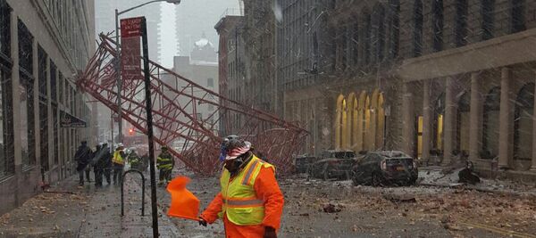 This photo courtesy of Paul Leys shows a crane collapse in Lower Manhattan on Friday, Feb. 5, 2016 in New York - Sputnik International
