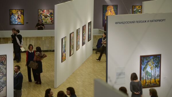 Visitors at the State Tretyakov Gallery, Moscow - Sputnik International
