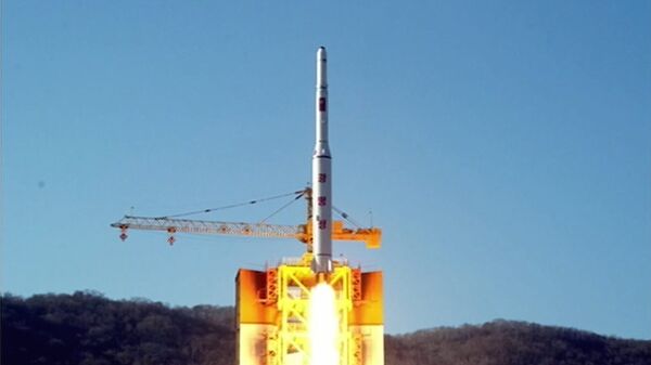 North Korea's rocket launch of earth observation satellite Kwangmyong 4 - Sputnik International