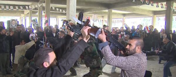 Syria: Pro-government forces train volunteer fighters in Latakia Syria: Pro-government forces train volunteer fighters in Latakia - Sputnik International