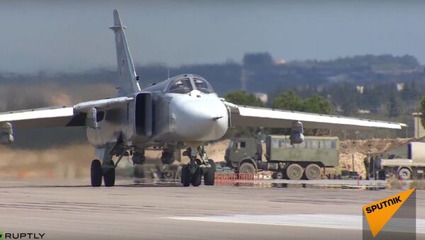 Syria: Russian Sukhoi Jets Take Off From Air Force Base in Latakia - Sputnik International