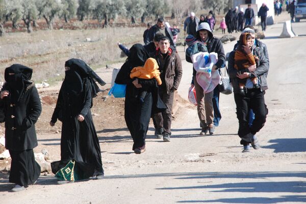 Refugees arriving in Afrin Refugees arriving in Afrin - Sputnik International