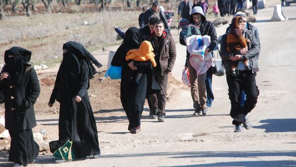 Refugees arriving in Afrin - Sputnik International