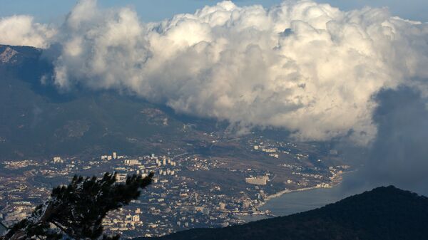 A view on Yalta from Mount Ai-Petri in Crimea. - Sputnik International