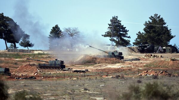 Turkish artillery fire from the border near Kilis town toward northern Syria, in Kilis, Turkey. - Sputnik International