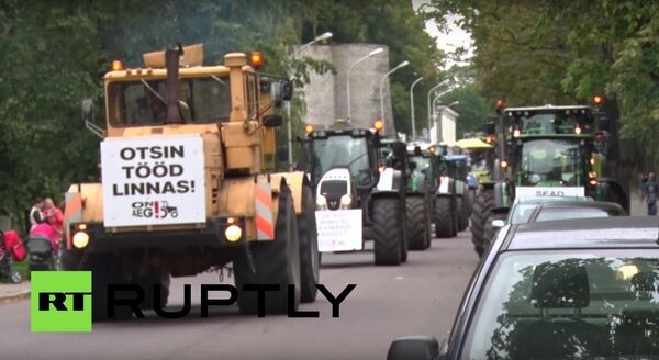 Farmers stage a rally in the Estonian capital Tallinn to protest the EU's anti-Russian sanctions Farmers stage a rally in the Estonian capital Tallinn to protest the EU's anti-Russian sanctions - Sputnik International