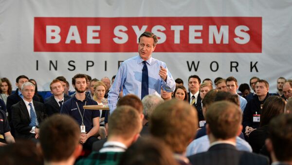 UK PM David Cameron meets apprentices at BAE Systems. - Sputnik International