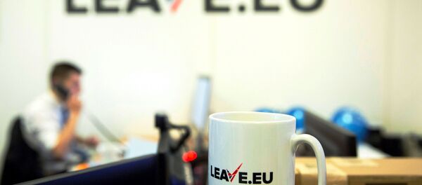 A worker answers a telephone in the office of Brexit group pressure group Leave.eu in London, Britain. A worker answers a telephone in the office of Brexit group pressure group Leave.eu in London, Britain. - Sputnik International