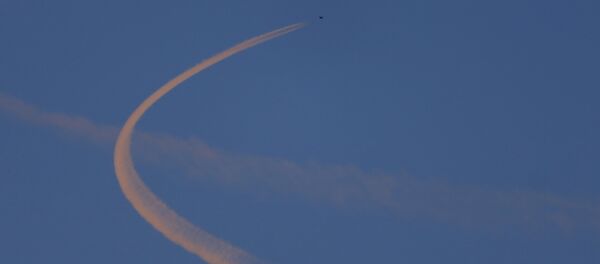 A fighter jet flies close to the border in Syrian air space as seen from Turkey's Oncupinar border crossing on the Turkish-Syrian border in Kilis, Turkey, February 9, 2016 A fighter jet flies close to the border in Syrian air space as seen from Turkey's Oncupinar border crossing on the Turkish-Syrian border in Kilis, Turkey, February 9, 2016 - Sputnik International