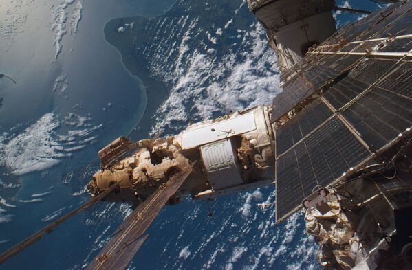 Gateway to the Stars: Founding Anniversary of Russian Space Station Mir - Sputnik International