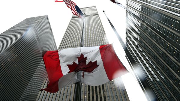 The Canadian flag flies at half-mast at the Consulate General of Canada in New York October 23, 2014 - Sputnik International