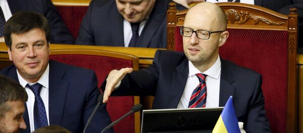 Ukraine's Prime Minister Arseny Yatseniuk (R) attends a parliament session in Kiev, Ukraine, February 16, 2016 Ukraine's Prime Minister Arseny Yatseniuk (R) attends a parliament session in Kiev, Ukraine, February 16, 2016 - Sputnik International