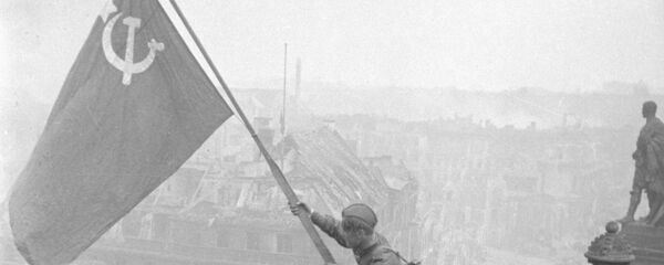 The Victory banner above Berlin The Victory banner above Berlin - Sputnik International
