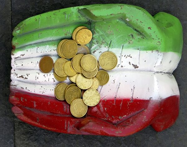 Euro coins seen on the figure of a pair of hands, which are painted in Italy's colour national colours, on the ground in downtown Rome. Euro coins seen on the figure of a pair of hands, which are painted in Italy's colour national colours, on the ground in downtown Rome. - Sputnik International