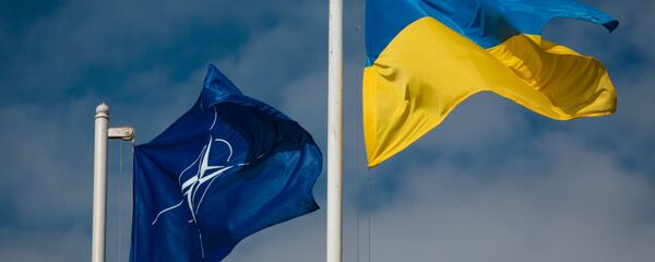 Ukrainian President Petro Poroshenko visits Hetman Petro Sagaidachny Ukrainian Army Academy - Sputnik International