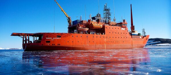 The Aurora Australis ship sits among new ice, moored in Horseshoe Harbour at Mawson Station, Antarctica in this undated file photo supplied by the Australian Antarctic Division February 24, 2016 - Sputnik International