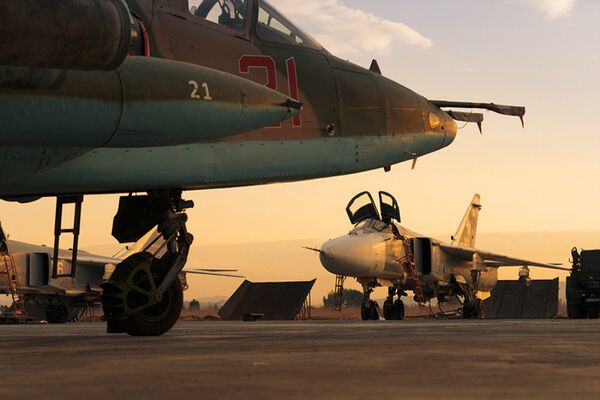 Russian jets at the Hmeymim airbase in Syria Russian jets at the Hmeymim airbase in Syria - Sputnik International
