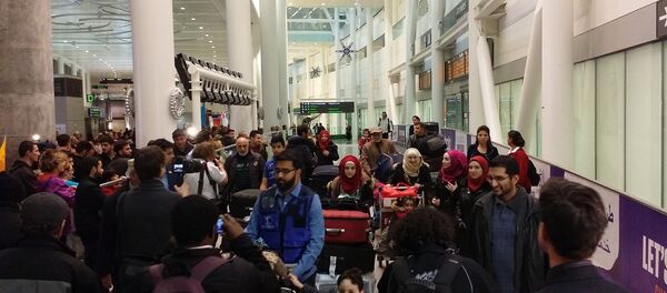 First Syrian Refugee family landed in Toronto First Syrian Refugee family landed in Toronto - Sputnik International