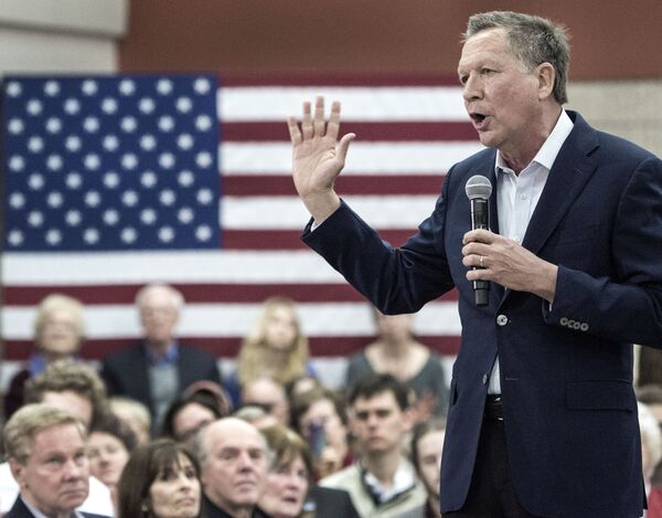 Republican presidential hopeful Ohio Governor John Kasich speaks to supporters February 22, 2016, at George Mason University, in Fairfax, Virginia. Republican presidential hopeful Ohio Governor John Kasich speaks to supporters February 22, 2016, at George Mason University, in Fairfax, Virginia. - Sputnik International