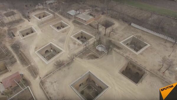 Bird’s Eye View of Underground Chinese Village - Sputnik International