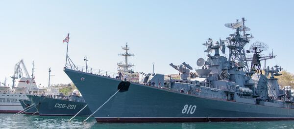 The Russian guided missile destroyer Smetlivy - Sputnik International