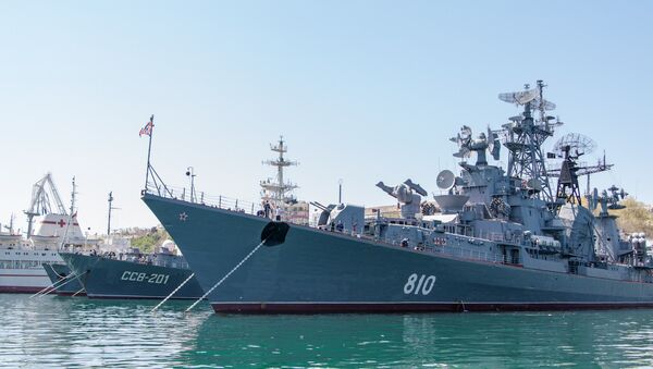 The Russian guided missile destroyer Smetlivy - Sputnik International