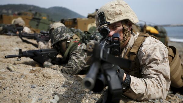 U.S. and South Korean marines participate in a U.S.-South Korea joint landing operation drill in Pohang, South Korea, in this March 31, 2014 file picture - Sputnik International